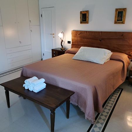 Villa Rocca Leivi Buitenkant foto