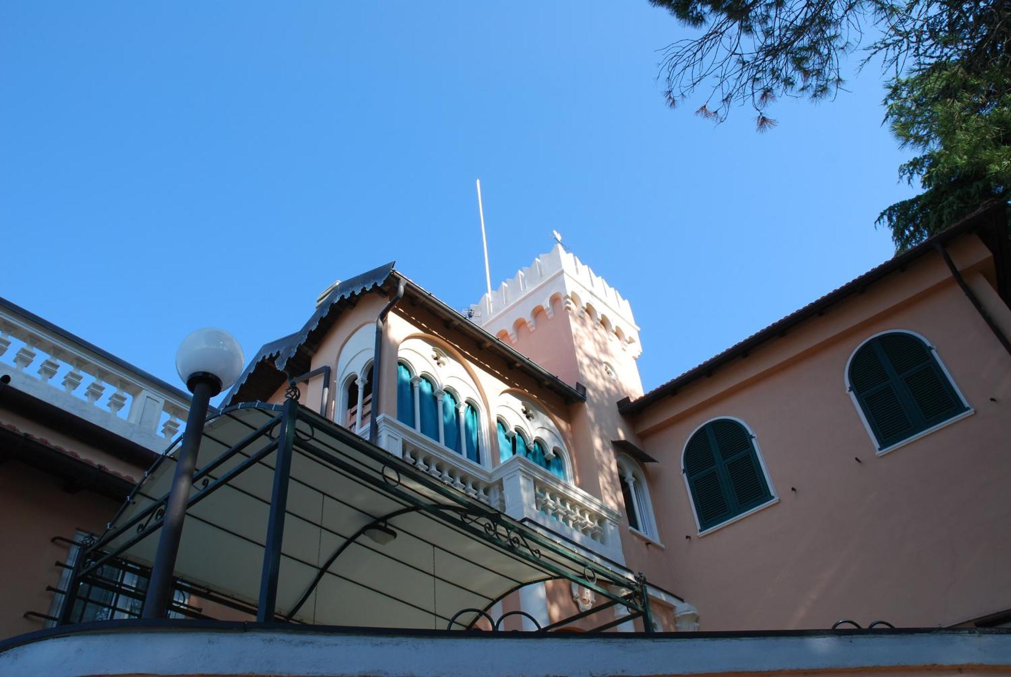 Villa Rocca Leivi Buitenkant foto