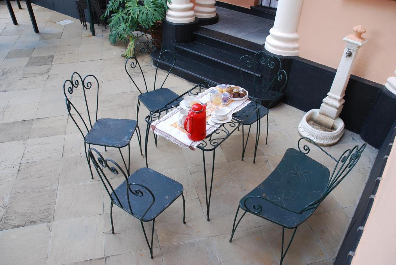 Villa Rocca Leivi Buitenkant foto