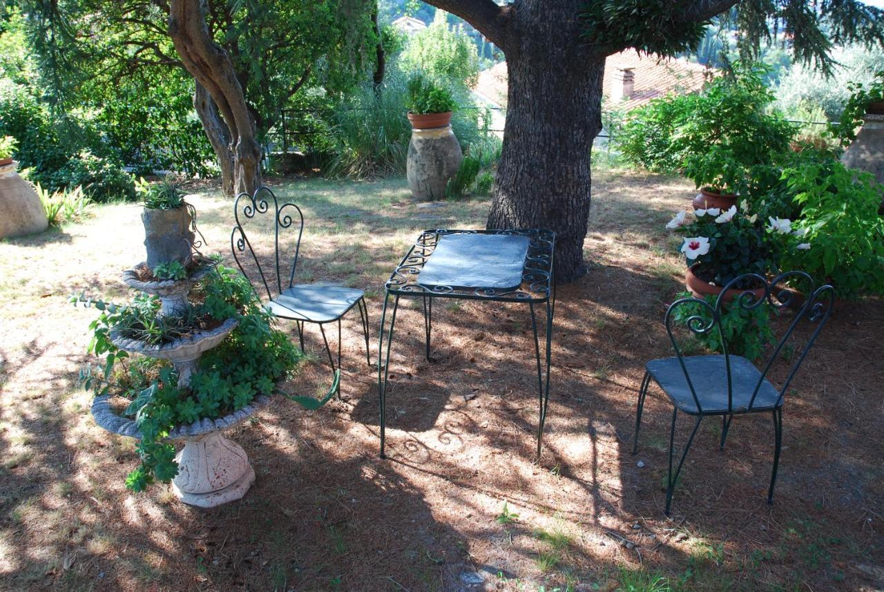 Villa Rocca Leivi Buitenkant foto